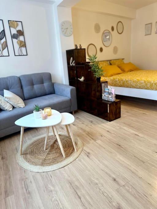 Appartement Neuf Entierement Equipe Proche Centre 阿棉 外观 照片