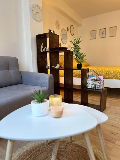 Appartement Neuf Entierement Equipe Proche Centre 阿棉 外观 照片