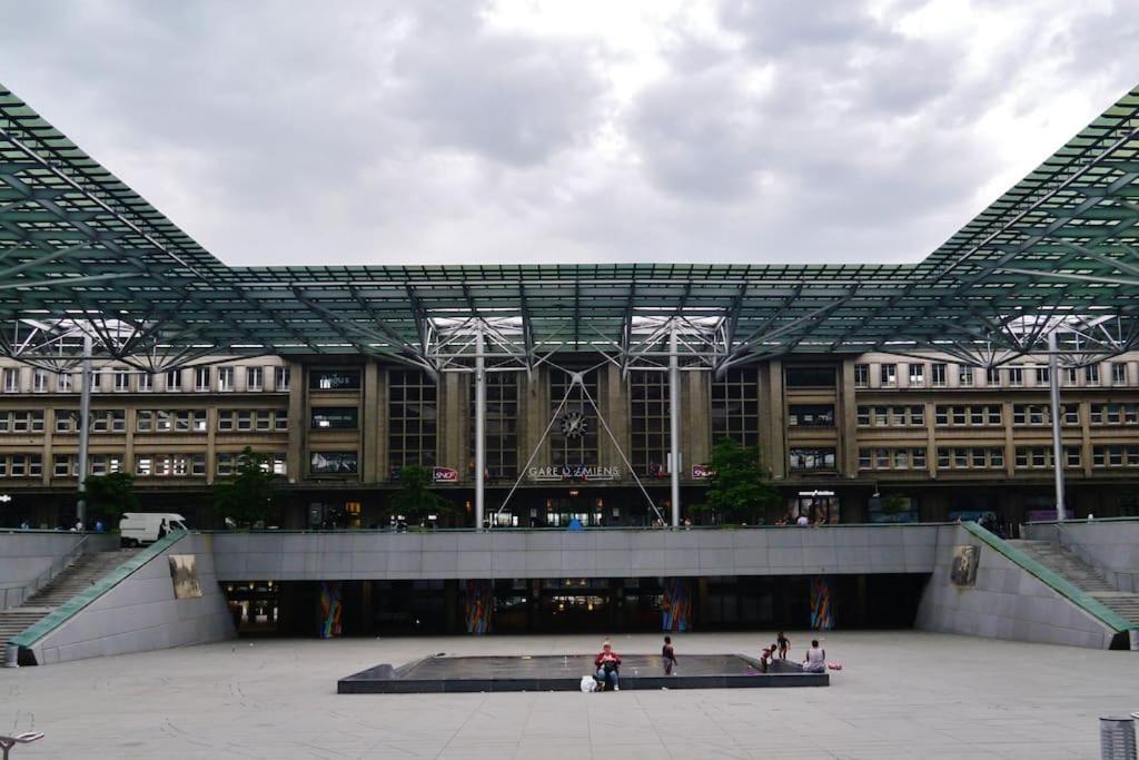 Appartement Neuf Entierement Equipe Proche Centre 阿棉 外观 照片